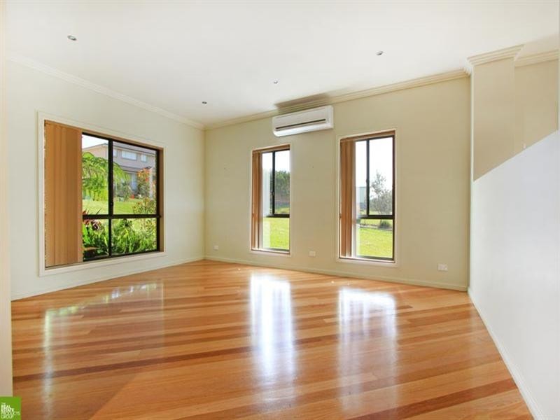 8 Hayman Crescent, Shell Cove NSW 2529