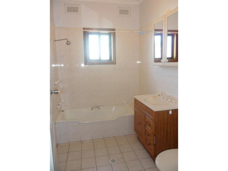 137 Shellharbour Road, Warilla NSW 2528