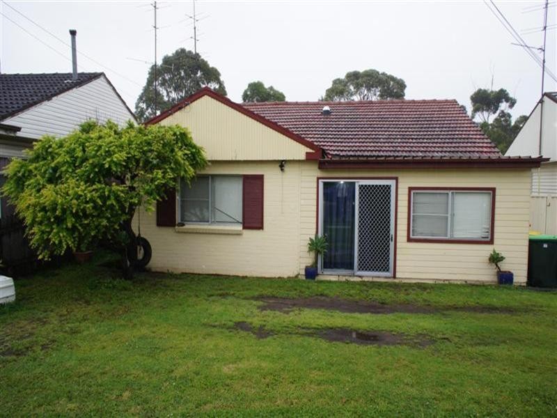 22 William Avenue, Warilla NSW 2528