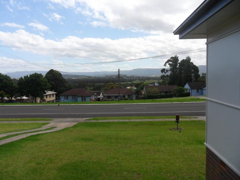 516 Northcliffe Drive, Berkeley NSW 2506