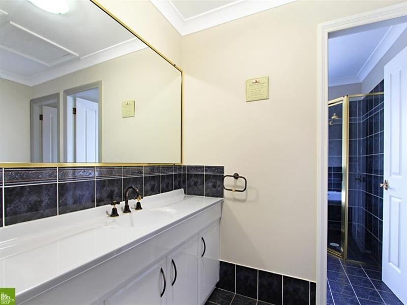 5 Menindee Close, Flinders NSW 2529