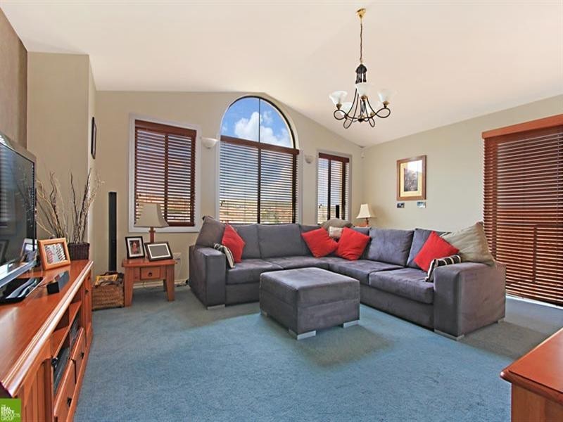 5 Menindee Close, Flinders NSW 2529