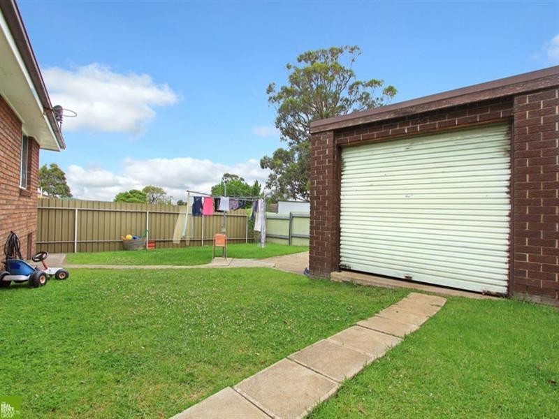 83 Lake Entrance Road, Barrack Heights NSW 2528
