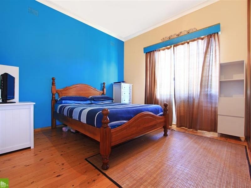 7 Bluebell Road, Barrack Heights NSW 2528