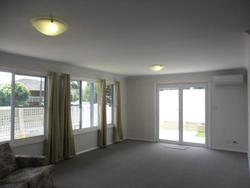 1/14 Beaurepaire Avenue, Mount Warrigal NSW 2528