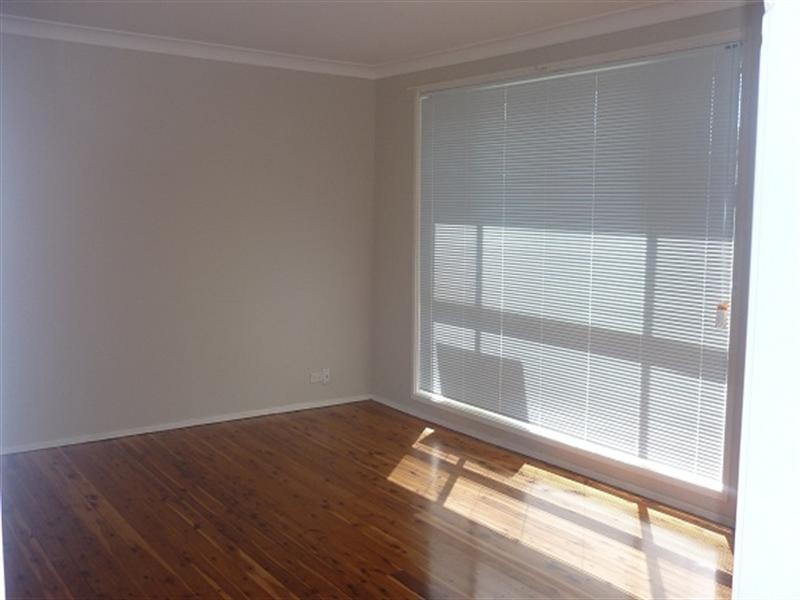 14 Moras Place, Lake Illawarra NSW 2528