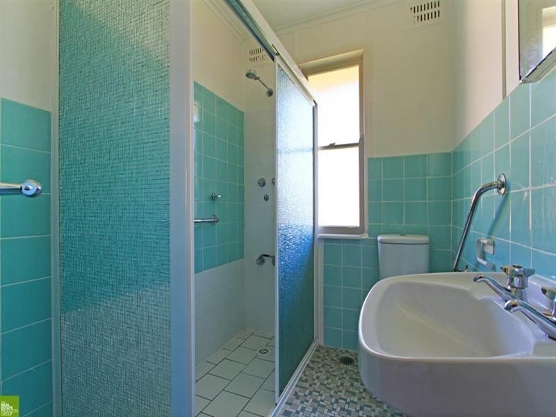 52 Lake Entrance Road, Warilla NSW 2528