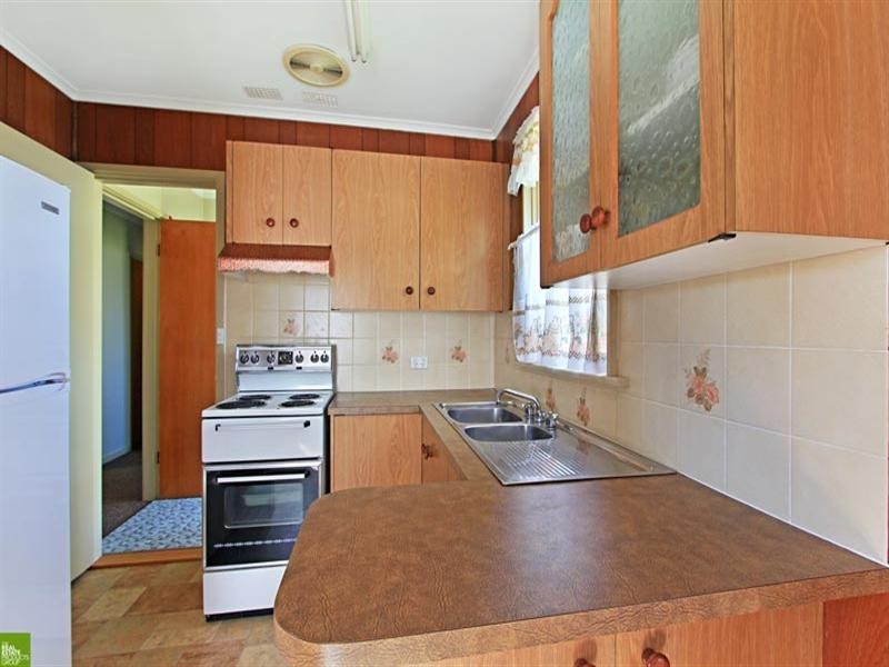 52 Lake Entrance Road, Warilla NSW 2528