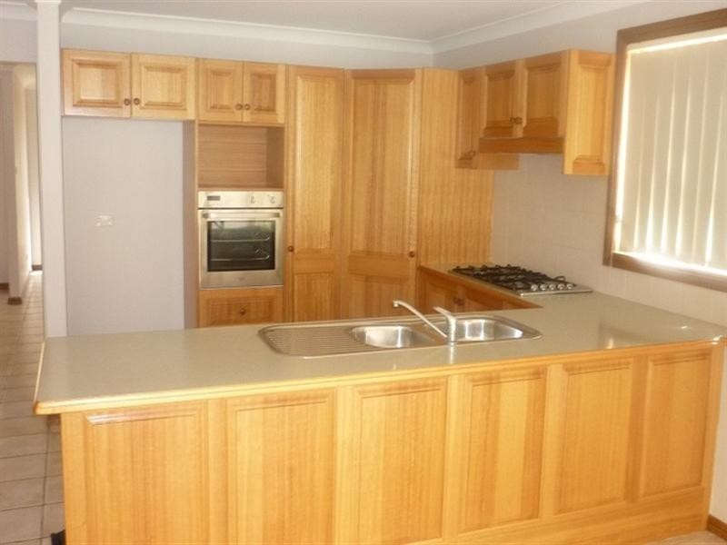 3 Woodburn Terrace, Flinders NSW 2529