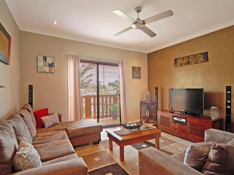 31 Trevor Avenue, Lake Heights NSW 2502