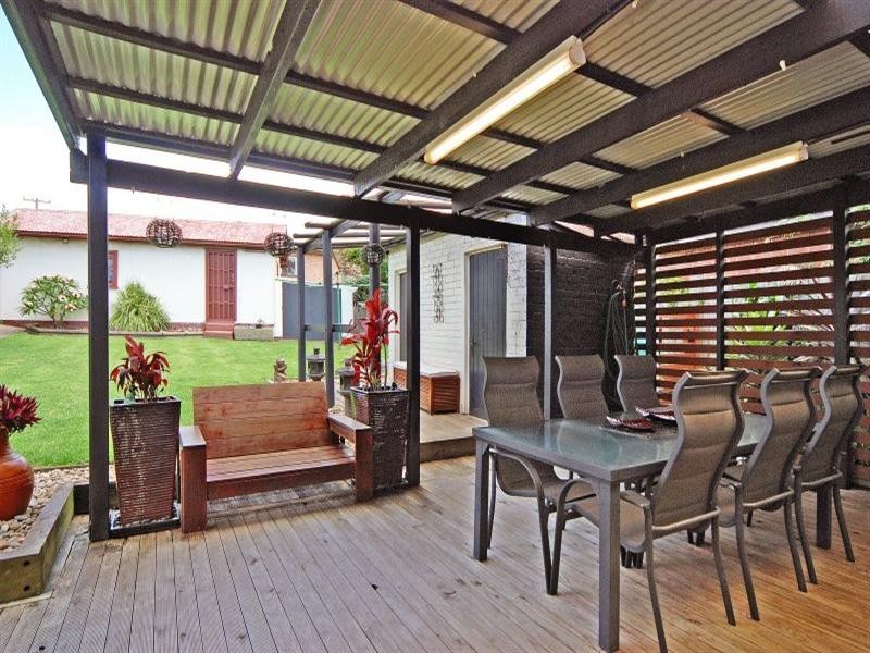 31 Trevor Avenue, Lake Heights NSW 2502