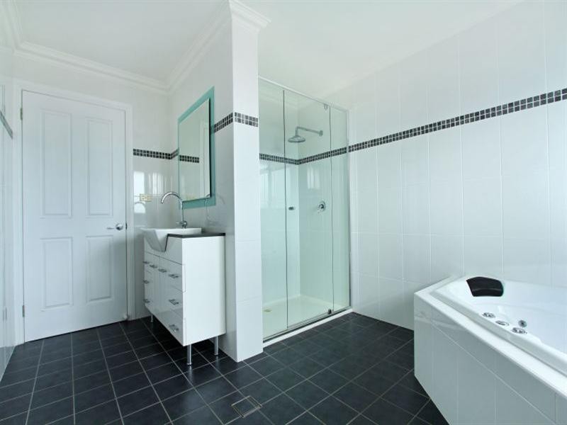 2 Shell Cove Road, Barrack Point NSW 2528