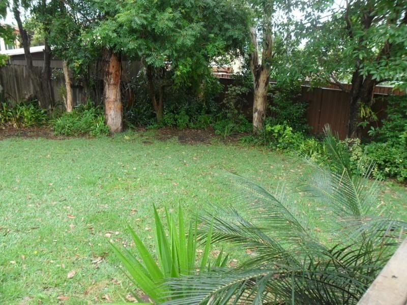 31 Shipton Crescent, Mount Warrigal NSW 2528