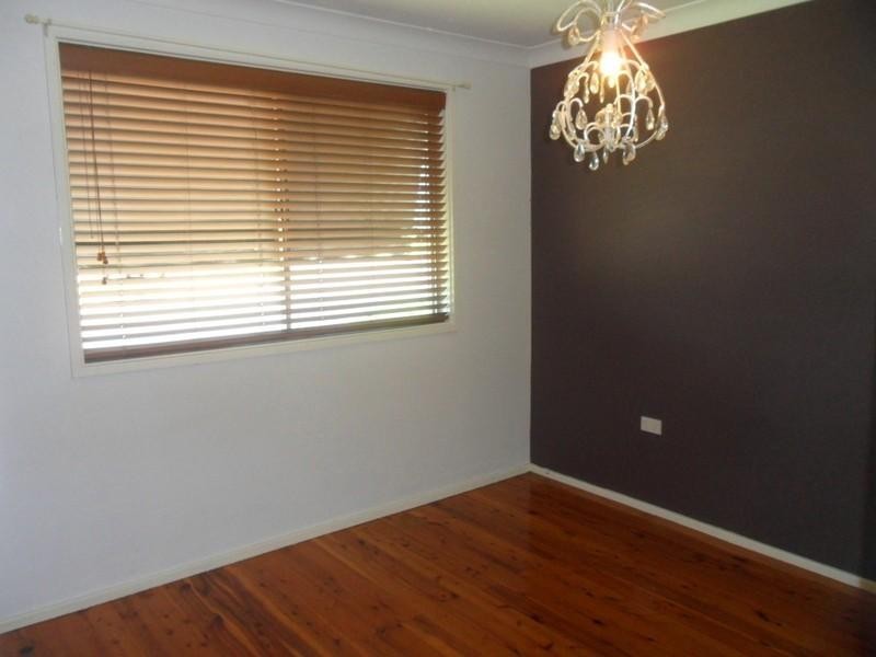 24 Marchant Crescent, Mount Warrigal NSW 2528