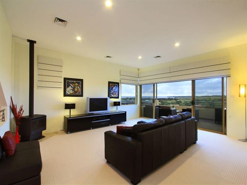 27 Ragamuffin Circuit, Shell Cove NSW 2529