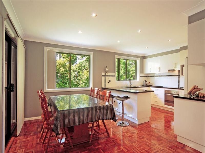 53 Hassan Street, Lake Heights NSW 2502