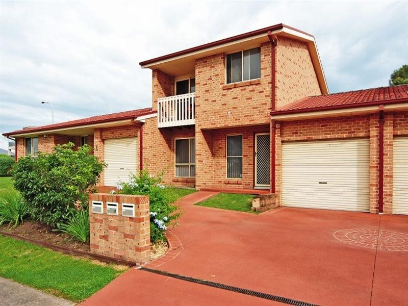 2/18 Willinga Road, Flinders NSW 2529
