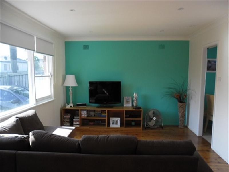 24 Stephanie Avenue, Warilla NSW 2528