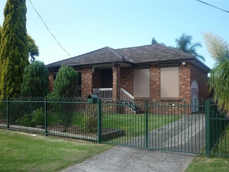 35 Cox Parade, Mount Warrigal NSW 2528