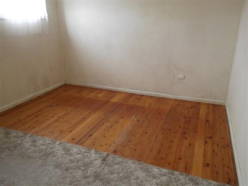 6 Grasmere Street, Mount Saint Thomas NSW 2500