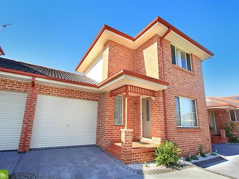 2/73 Pur Pur Avenue, Lake Illawarra NSW 2528