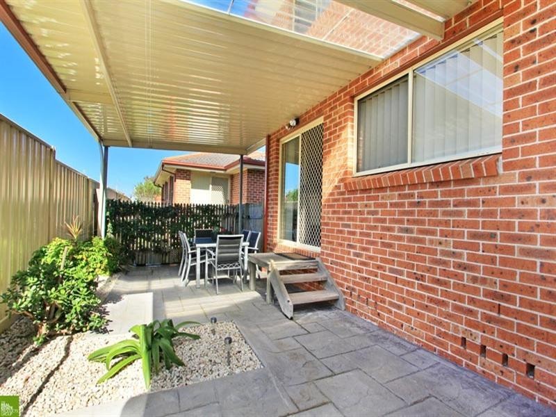 2/73 Pur Pur Avenue, Lake Illawarra NSW 2528