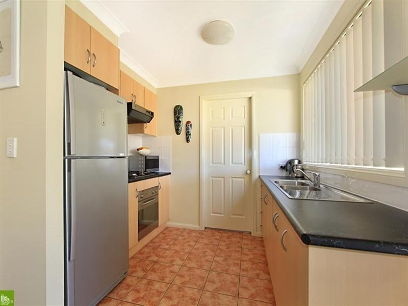 2/73 Pur Pur Avenue, Lake Illawarra NSW 2528