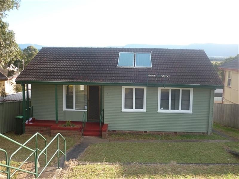 213 Northcliffe Drive, Berkeley NSW 2506