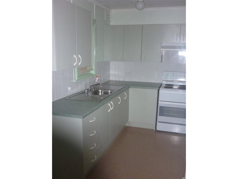 213 Northcliffe Drive, Berkeley NSW 2506
