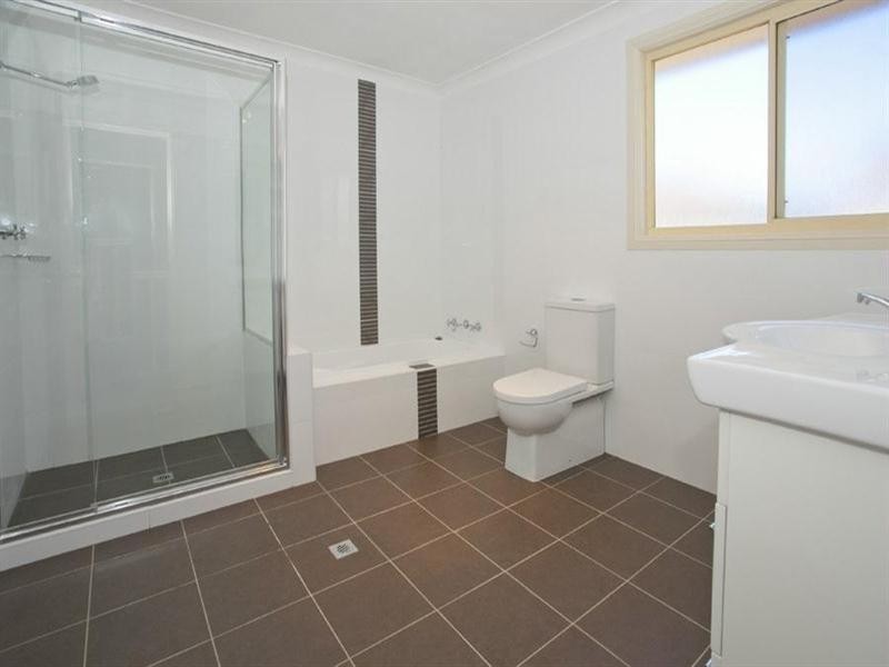 2/90 Kurrajong Street, Windang NSW 2528