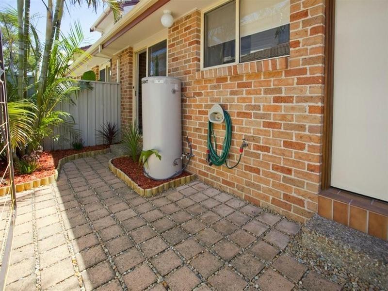 2/90 Kurrajong Street, Windang NSW 2528