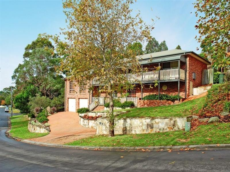 35 Valley Drive, Figtree NSW 2525