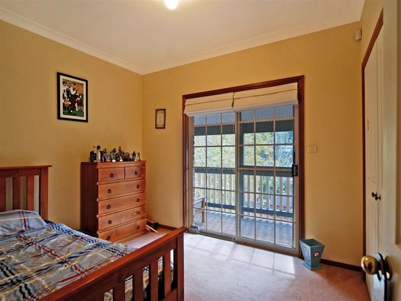 35 Valley Drive, Figtree NSW 2525