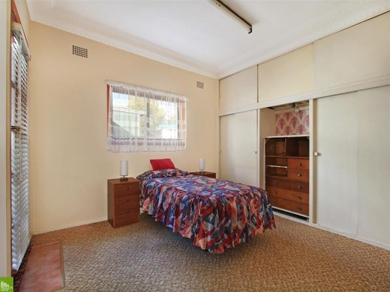 286 Shellharbour Road, Barrack Heights NSW 2528