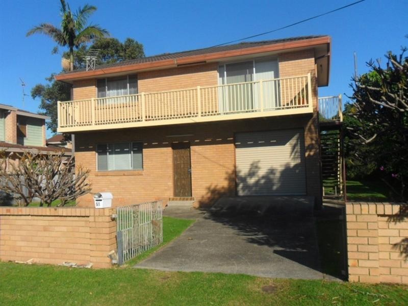 51 Pur Pur Avenue, Lake Illawarra NSW 2528