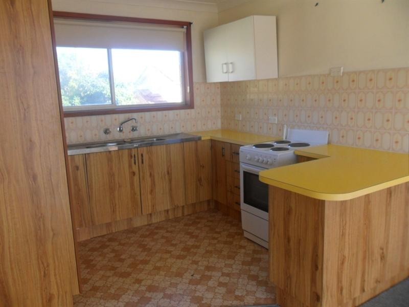 51 Pur Pur Avenue, Lake Illawarra NSW 2528