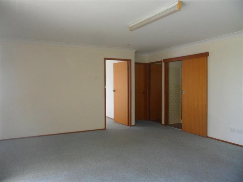 51 Pur Pur Avenue, Lake Illawarra NSW 2528