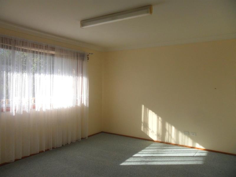 51 Pur Pur Avenue, Lake Illawarra NSW 2528