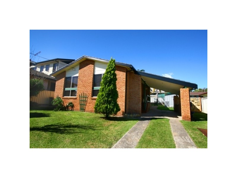 17 Lawrence Avenue, Mount Warrigal NSW 2528