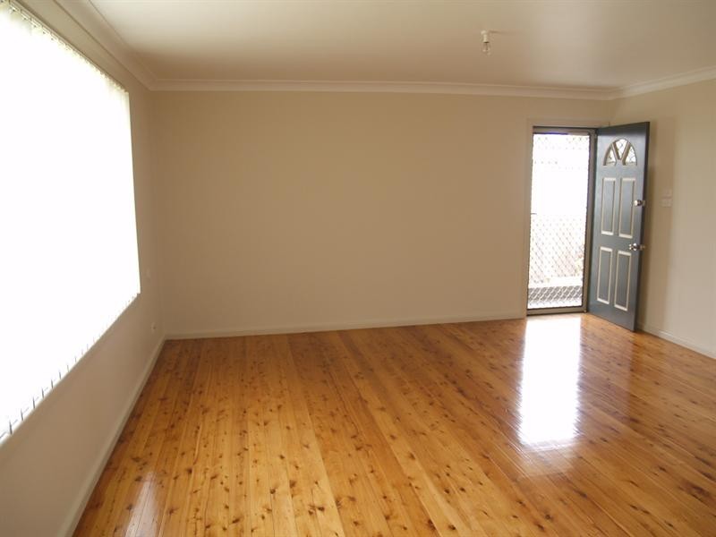 16 Thomas Street, Lake Illawarra NSW 2528