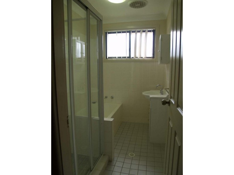 16 Thomas Street, Lake Illawarra NSW 2528