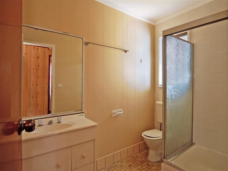 27 Booth Street, Warilla NSW 2528