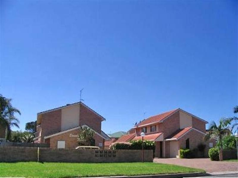 4/3 Commerce Drive, Lake Illawarra NSW 2528