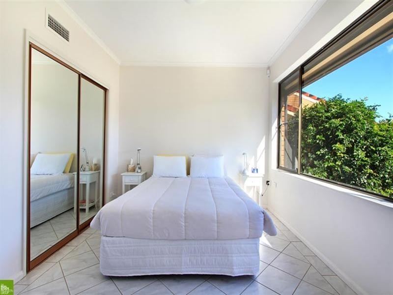 26 Osborne Parade, Warilla NSW 2528