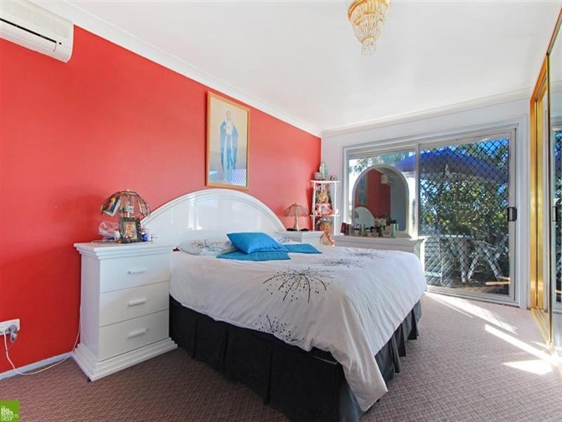 220 Princes Highway, Albion Park Rail NSW 2527