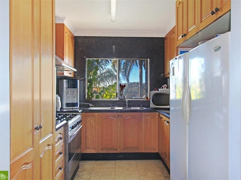 220 Princes Highway, Albion Park Rail NSW 2527