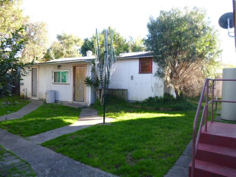 28 Barnes Street, Warilla NSW 2528