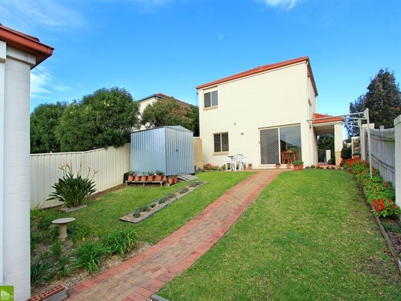 11 Munmorah Circuit, Flinders NSW 2529