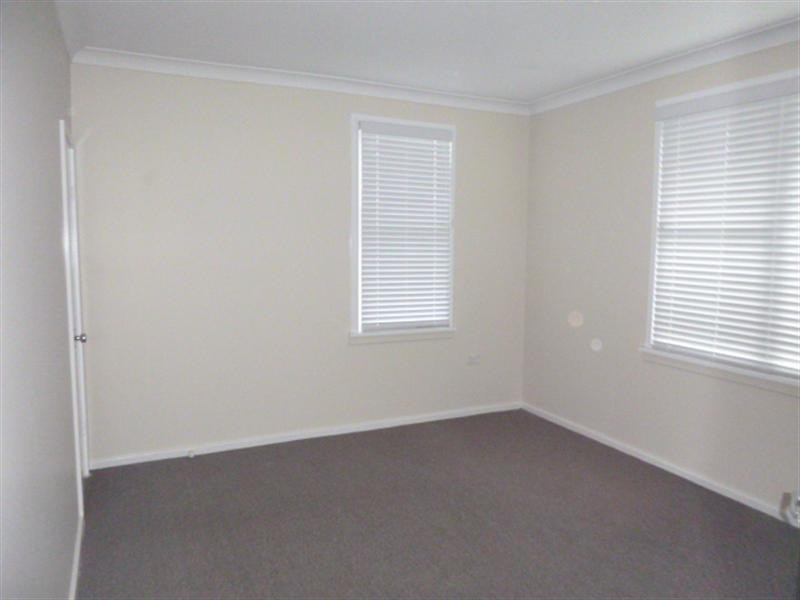 27 Barnes Street, Berkeley NSW 2506