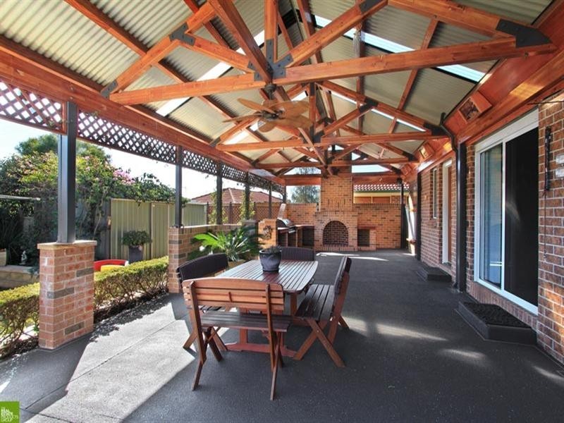 12 Derwent Place, Albion Park NSW 2527